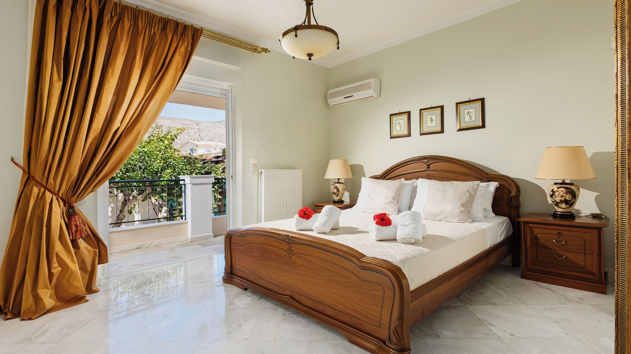 Photo of Bedroom in Saronikos