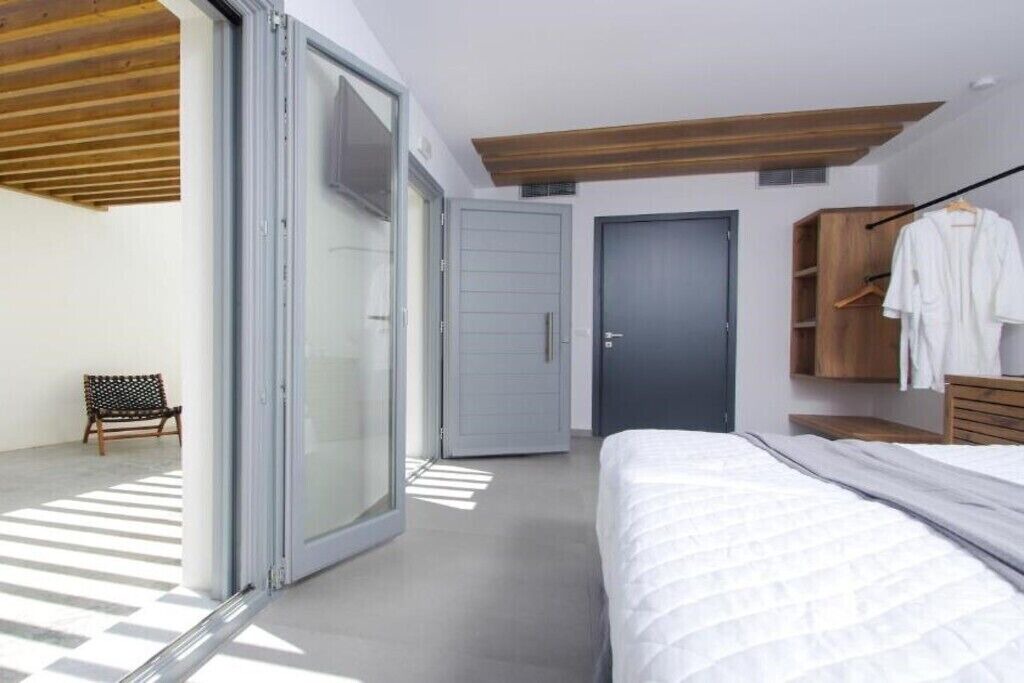 Photo of Bedroom in Kini