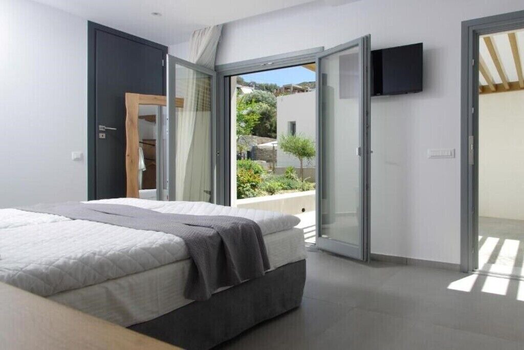Photo of Bedroom in Kini