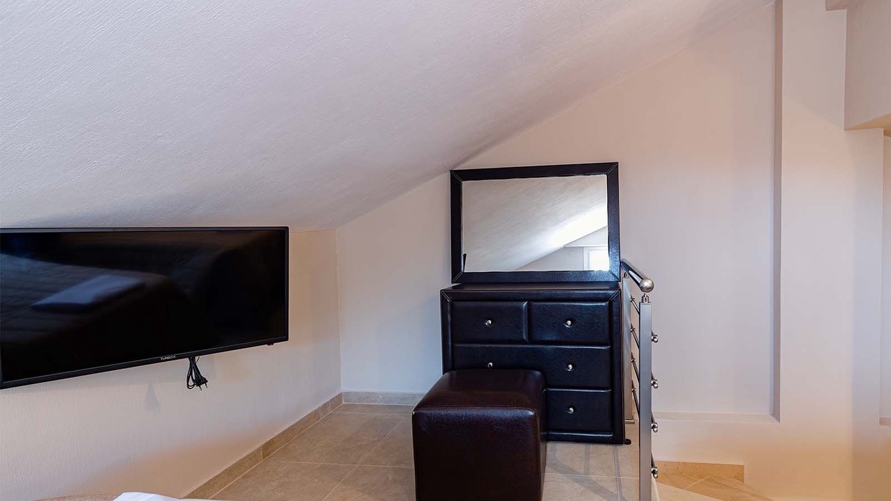 Photo of Bedroom in Flogita