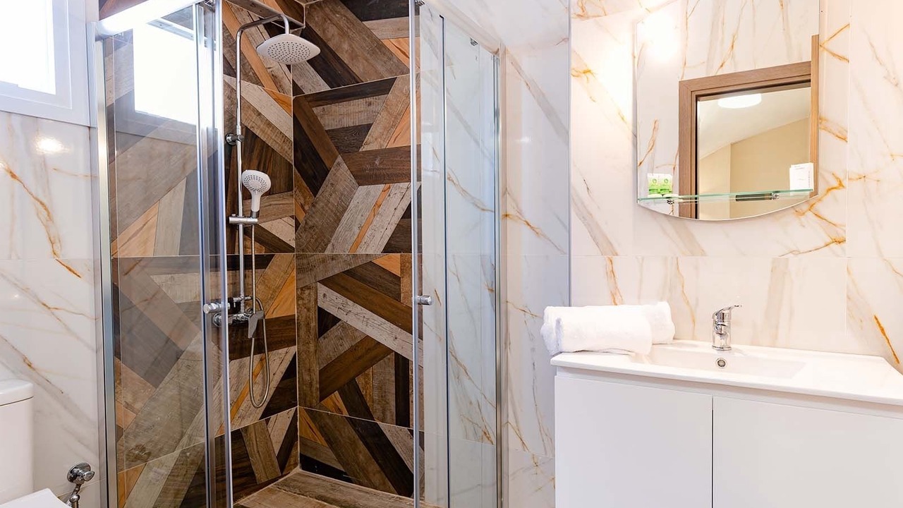 Photo of Bathroom in Flogita