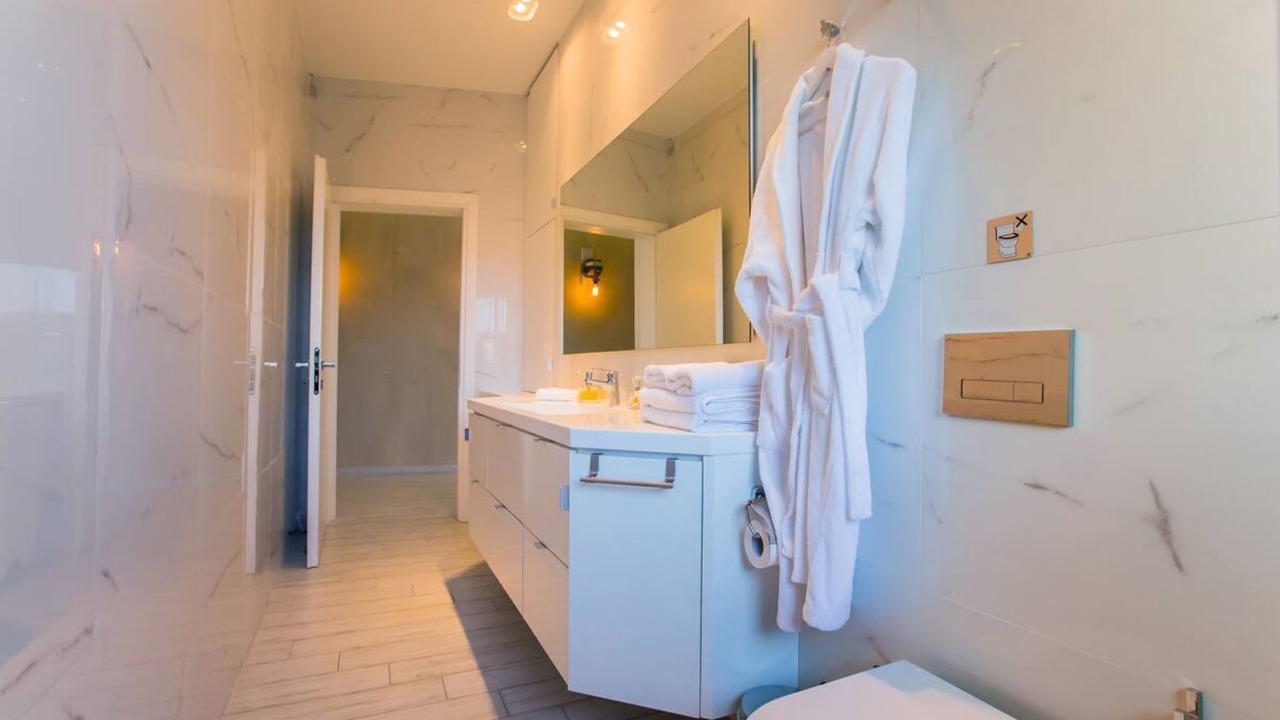 Photo of Bathroom in Sane
