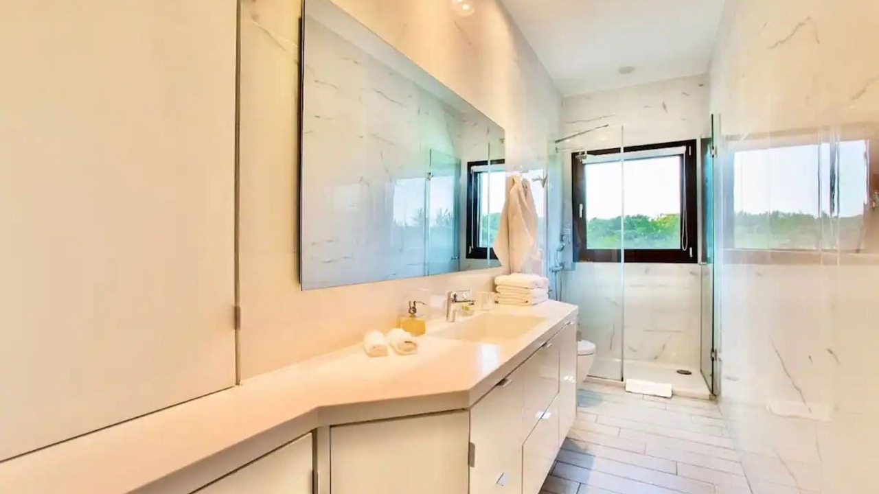 Photo of Bathroom in Sane