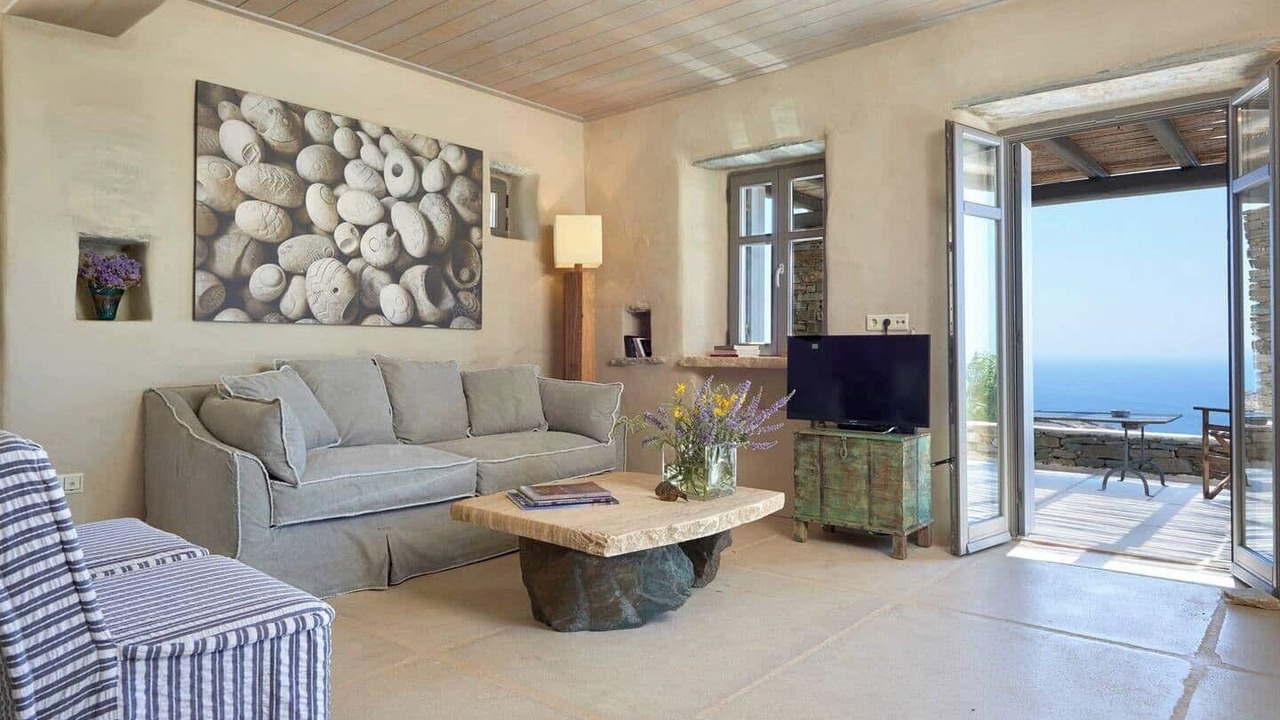 Photo of Livingroom in Tinos Town
