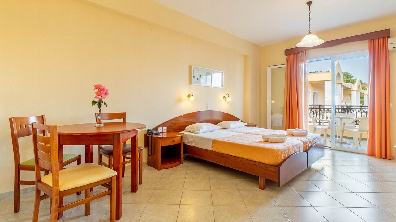 Photo of Bedroom in Agios Stefanos Avliotes