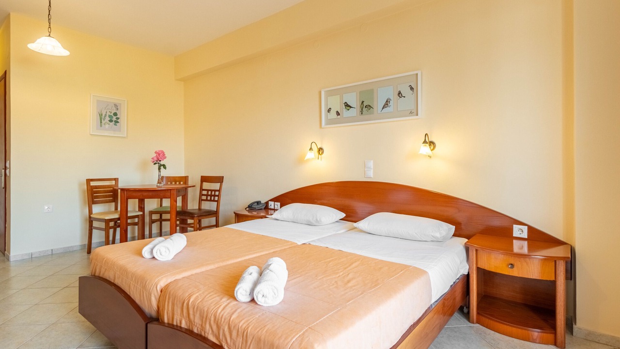 Photo of Bedroom in Agios Stefanos Avliotes