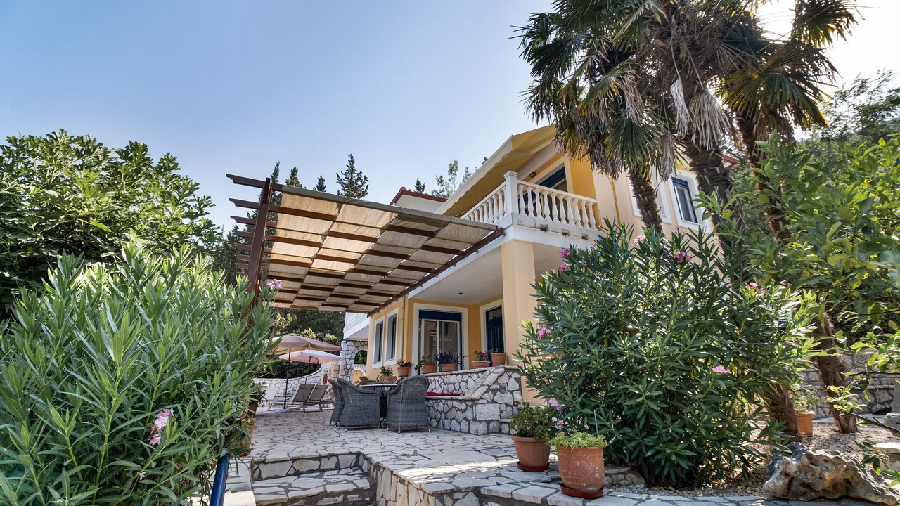 Photo of Patio Balcony in Yenion