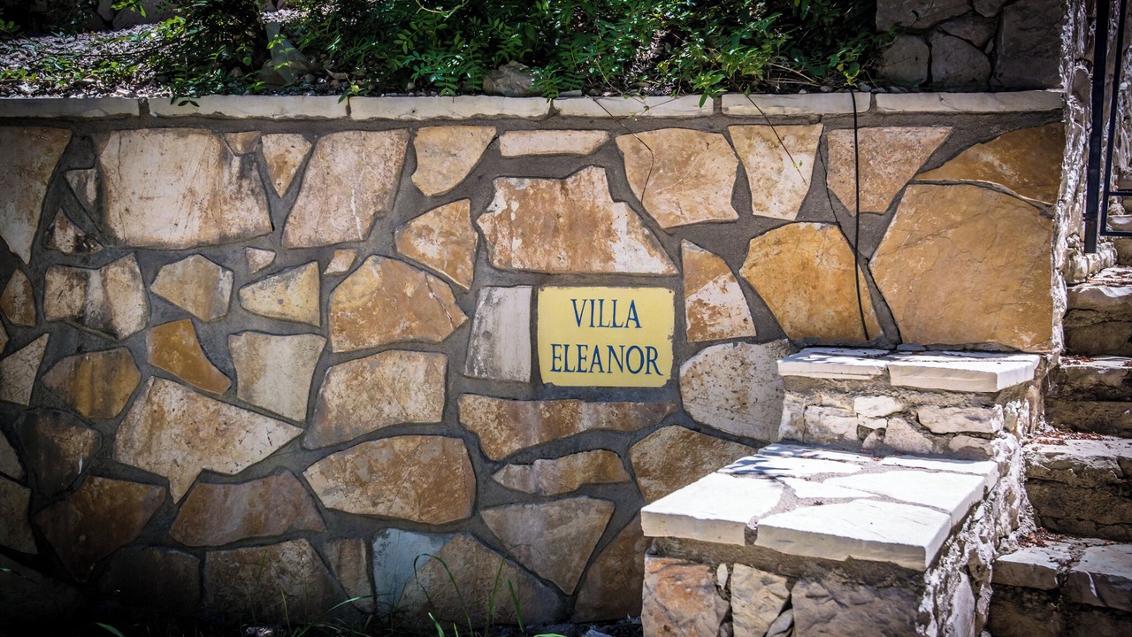 Photo of Outdoor in Yenion