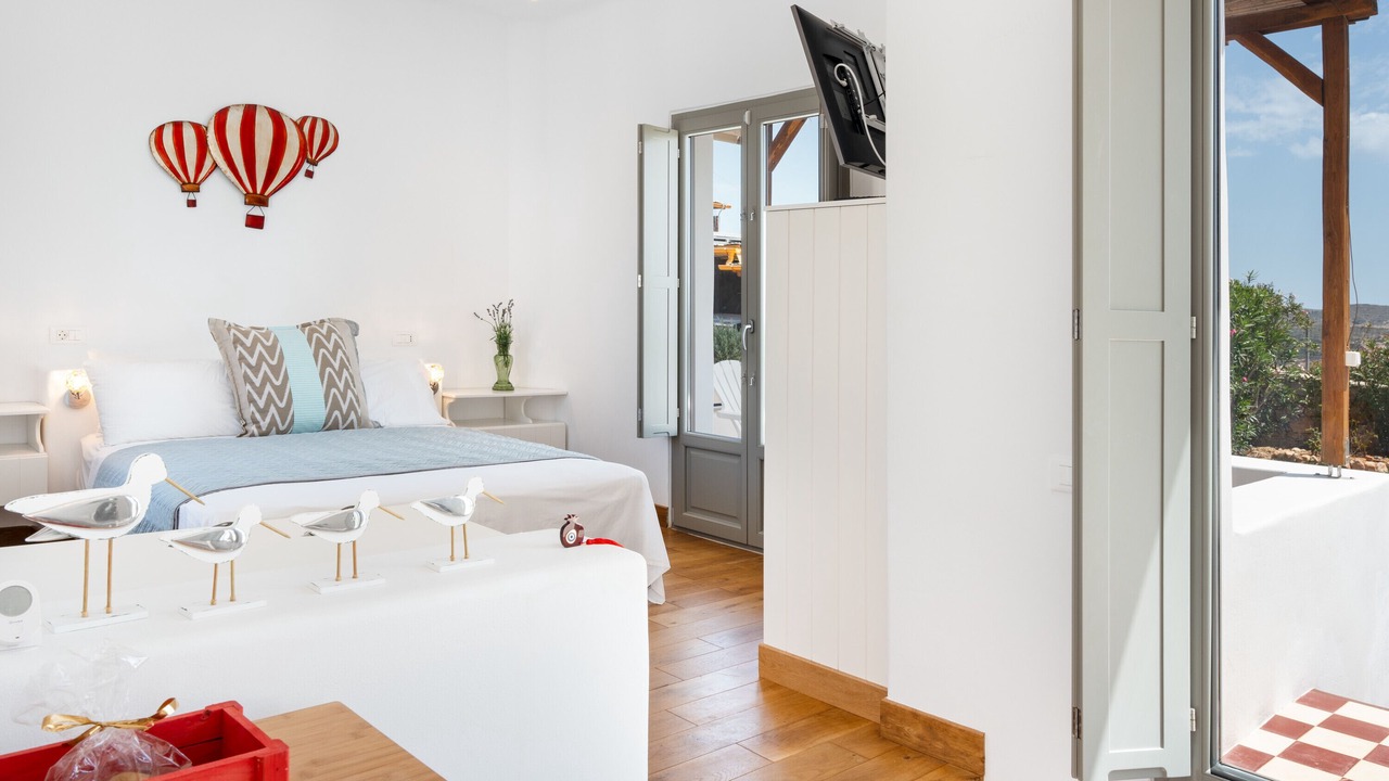 Photo of Bedroom in Milos