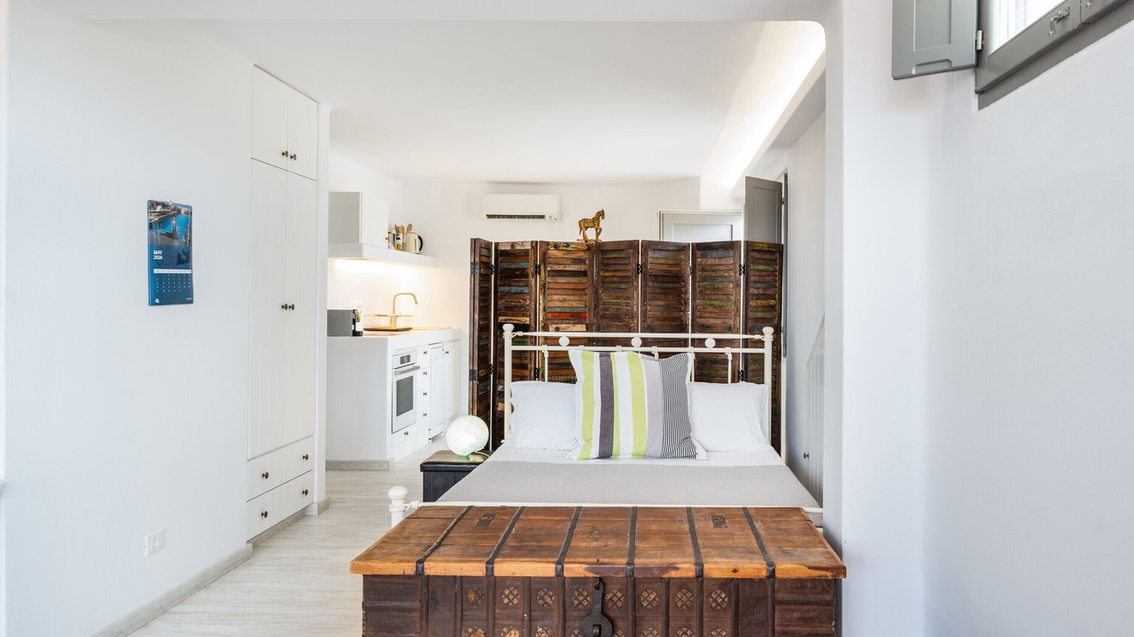 Photo of Bedroom in Milos