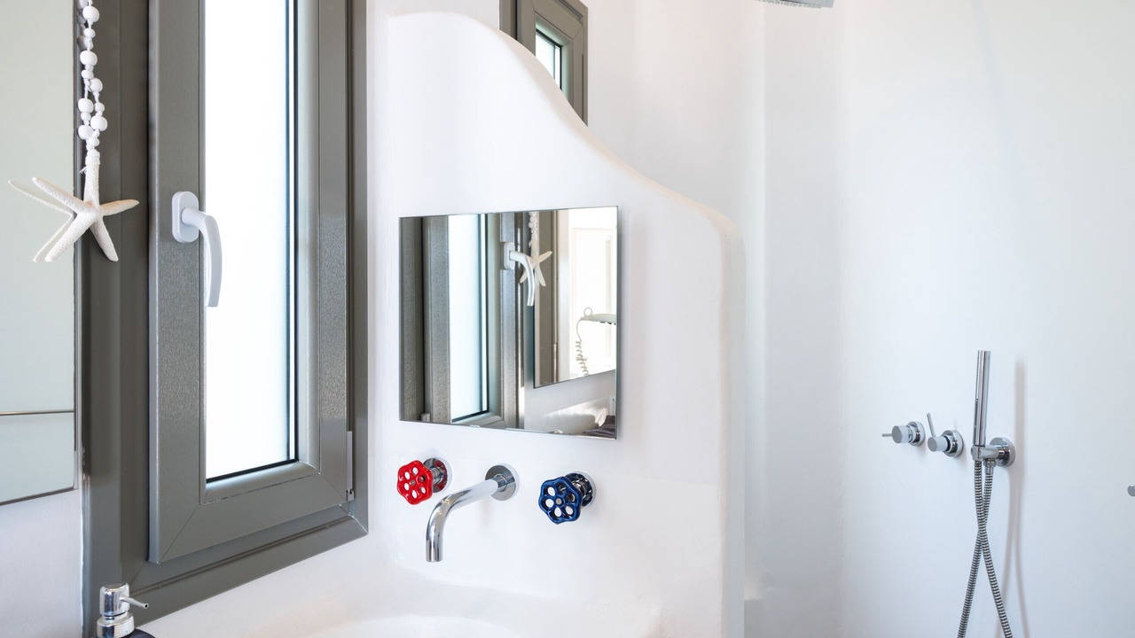 Photo of Bathroom in Milos