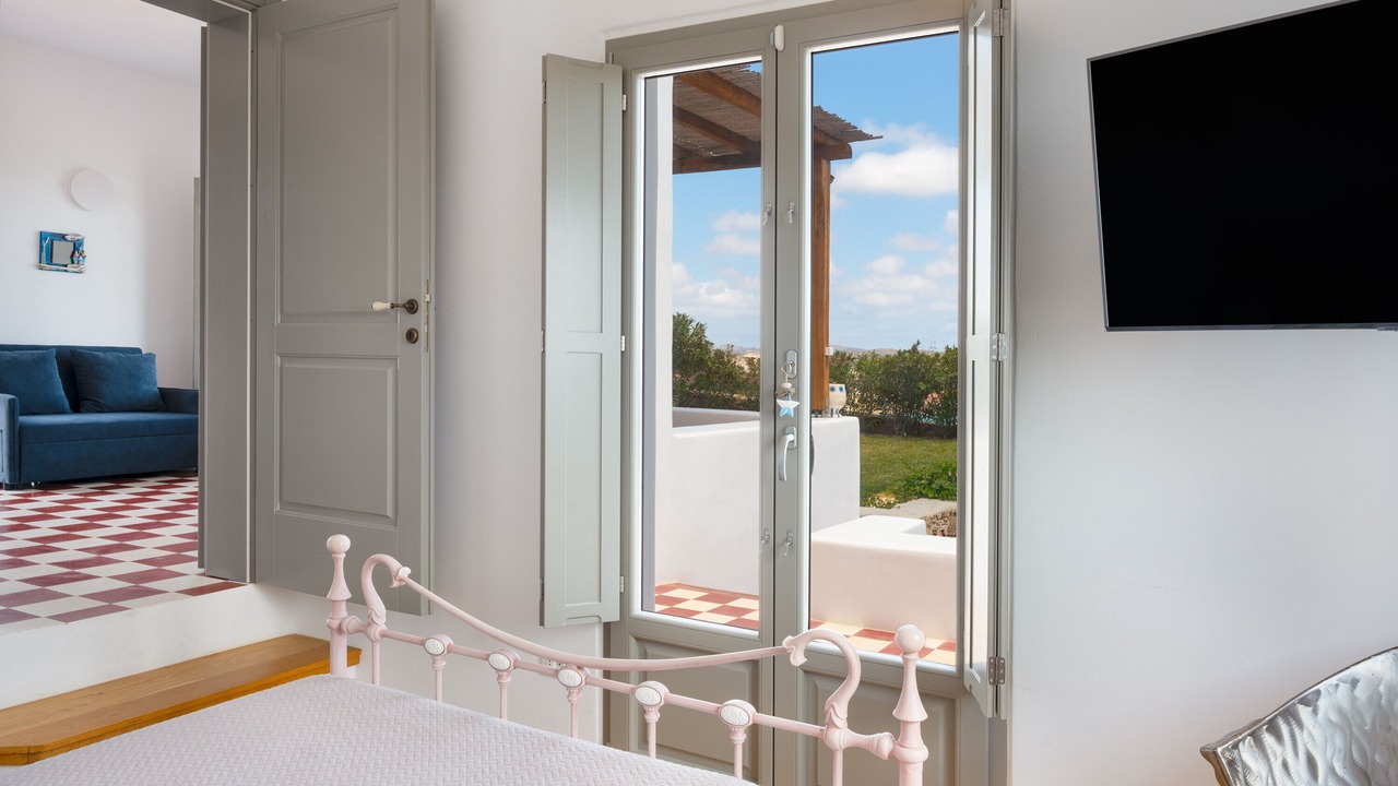 Photo of Bedroom in Milos