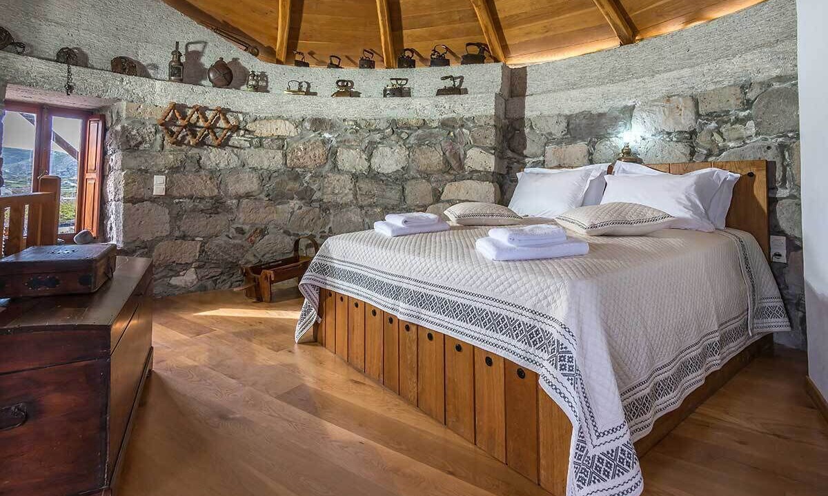 Photo of Bedroom in Adamas