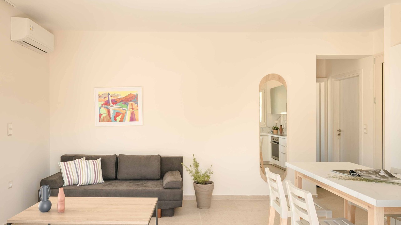 Photo of Livingroom in Dhrakata