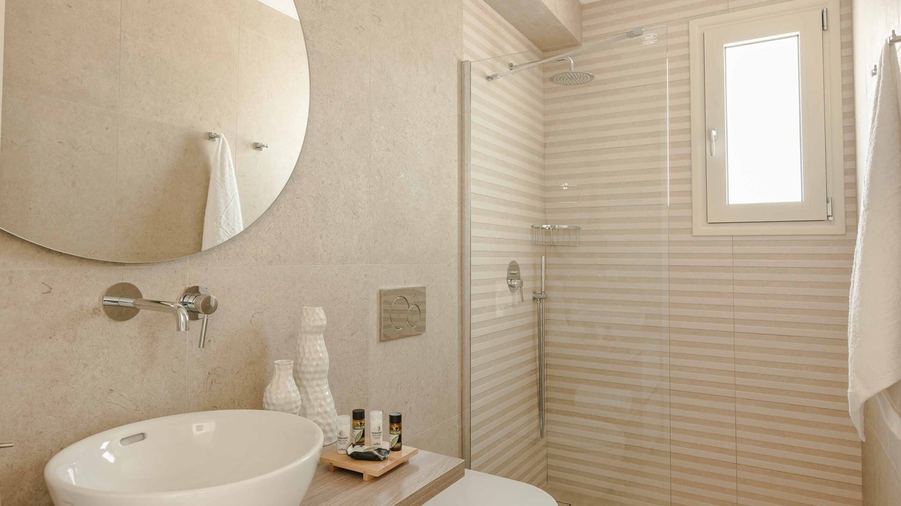 Photo of Bathroom in Dhrakata