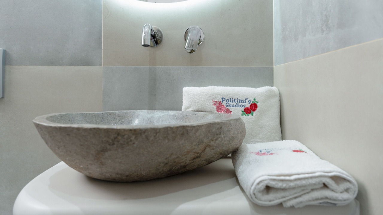 Photo of Bathroom in Amorgos Town