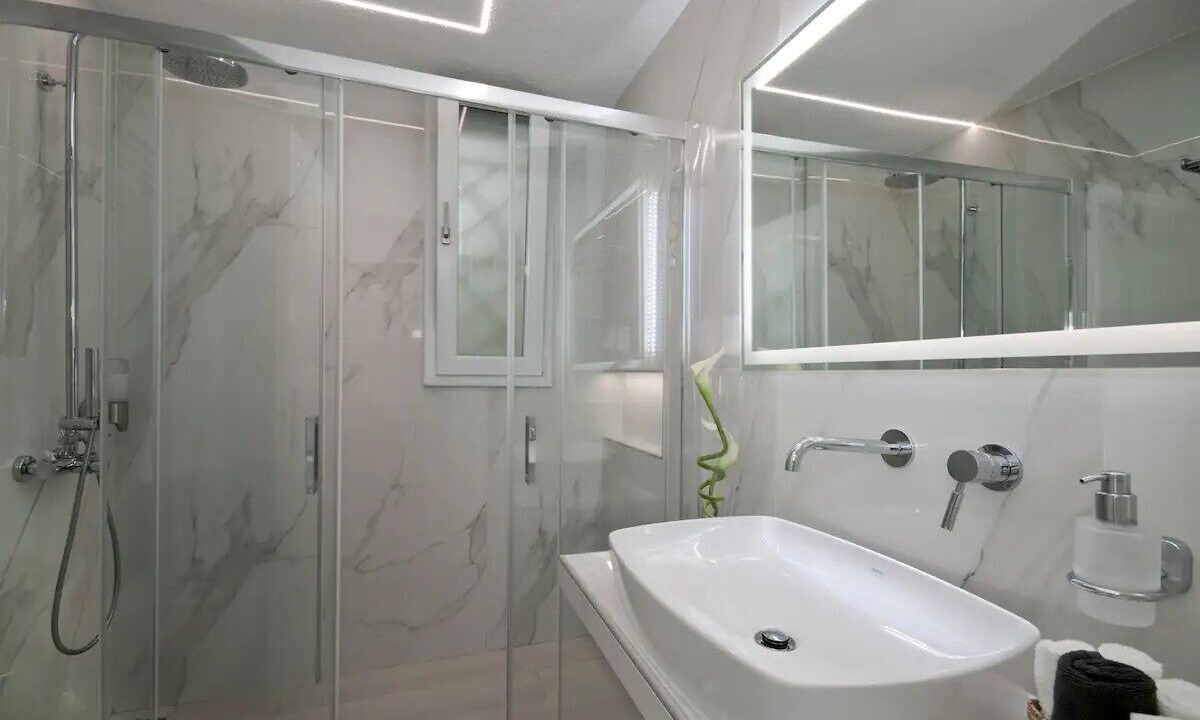 Photo of Bathroom in Sane