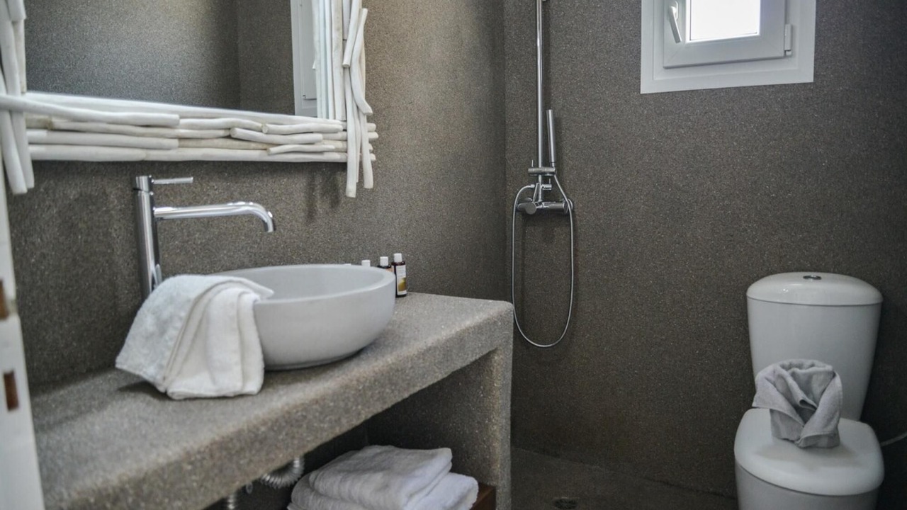 Photo of Bathroom in Tripiti