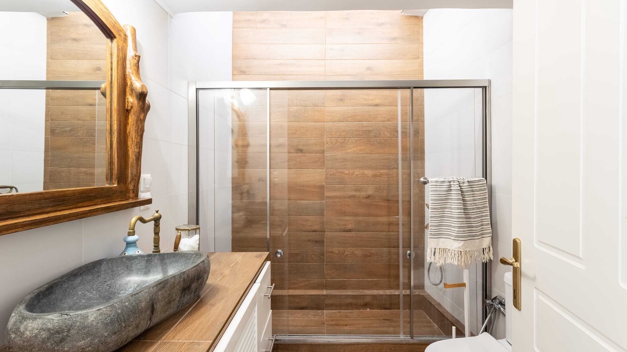 Photo of Bathroom in Petalidi