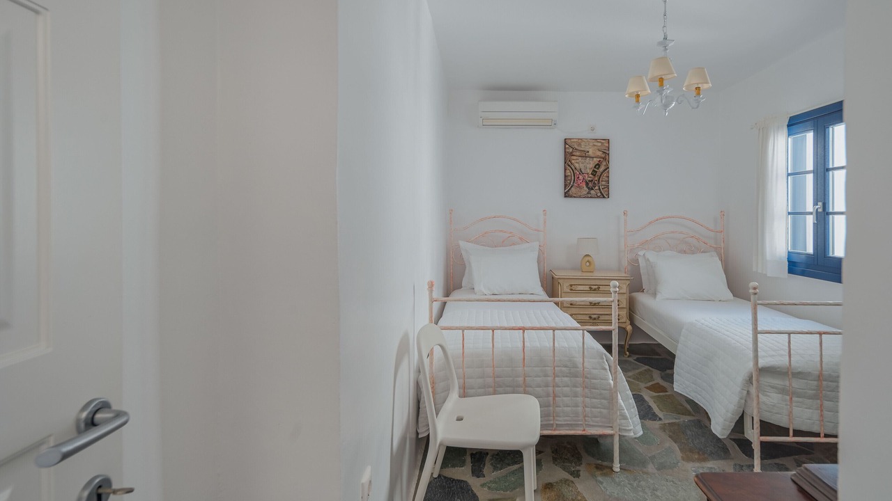 Photo of Bedroom in Serifos