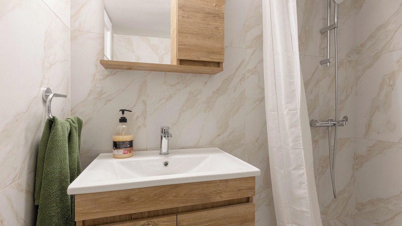 Photo of Bathroom in Galatsi