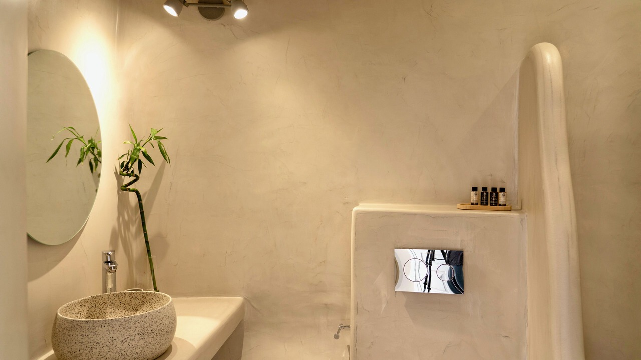 Photo of Bathroom in Fira