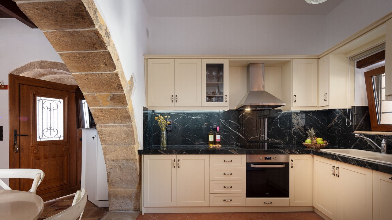 Photo of Kitchen in Mylopotamos