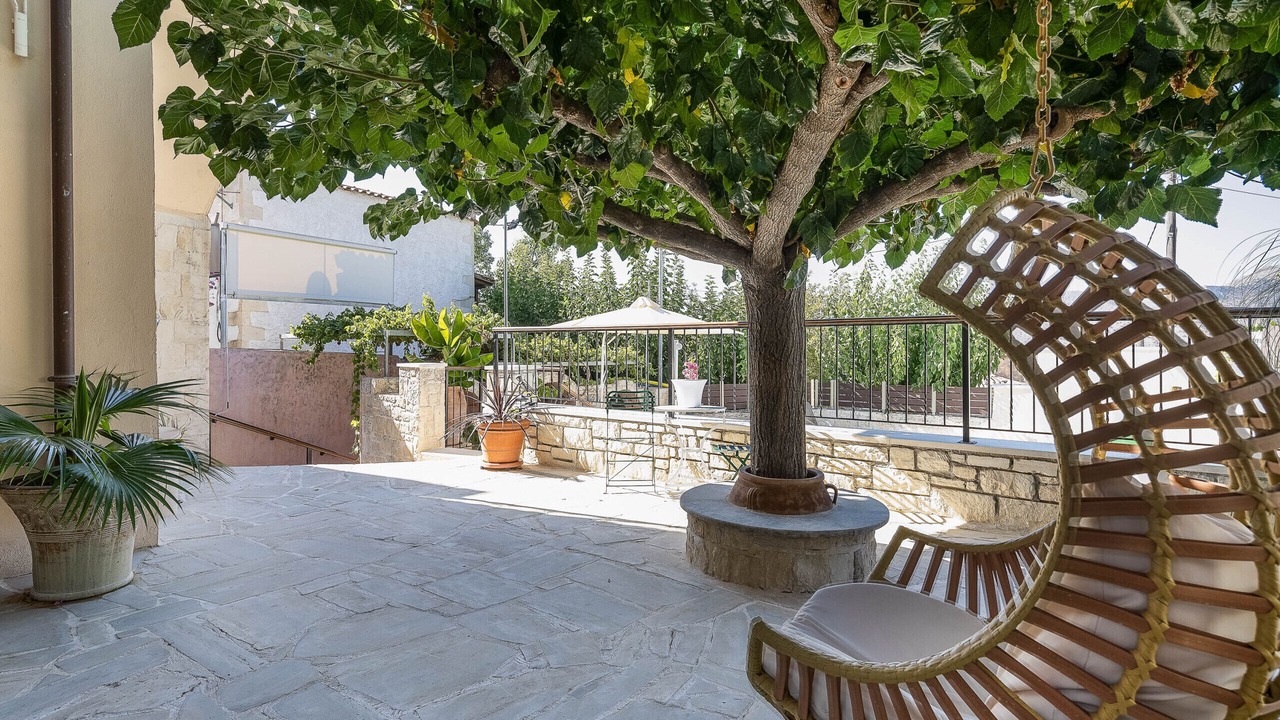 Photo of Patio Balcony in Mylopotamos