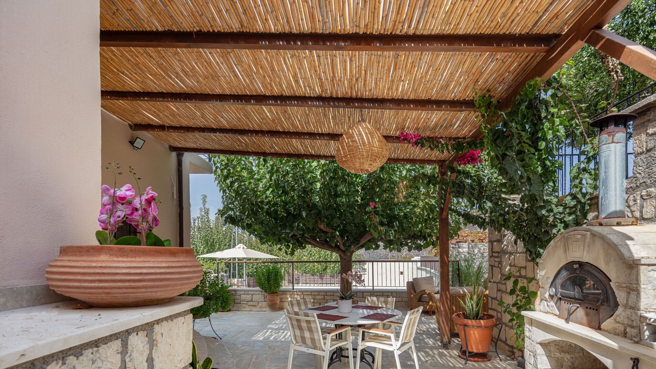 Photo of Outdoor in Mylopotamos