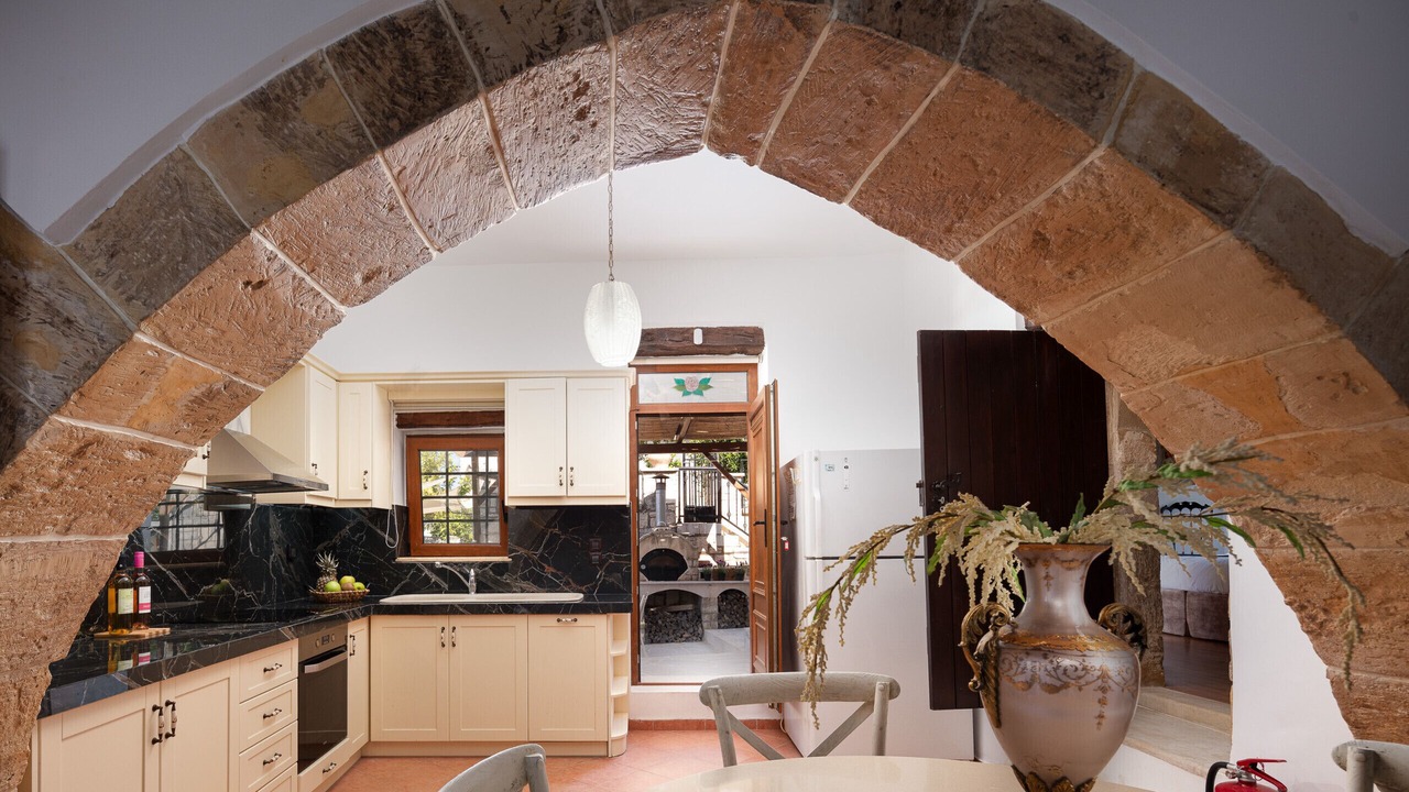 Photo of Kitchen in Mylopotamos