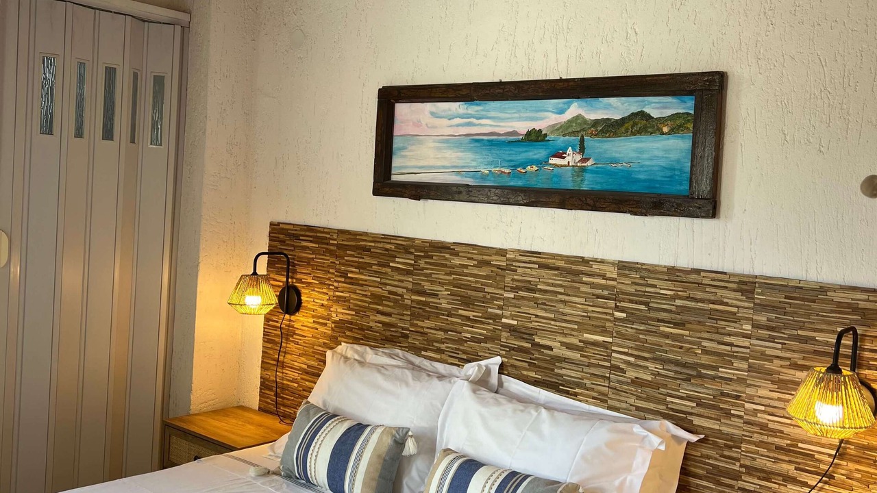 Photo of Bedroom in Petaleia