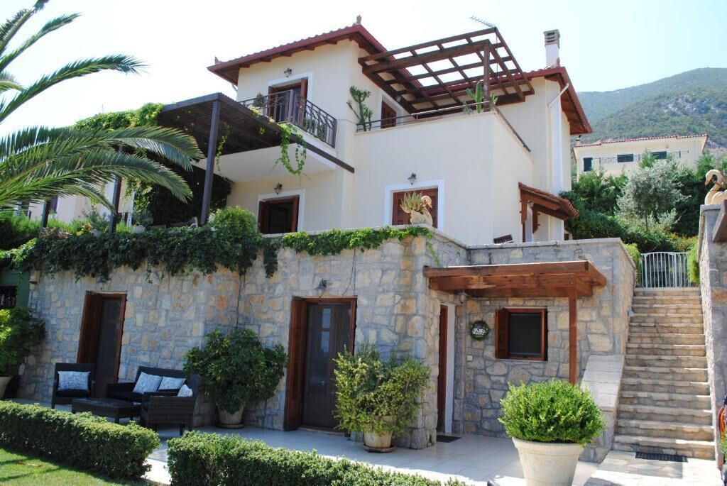 Photo of Outdoor in Melissopetra