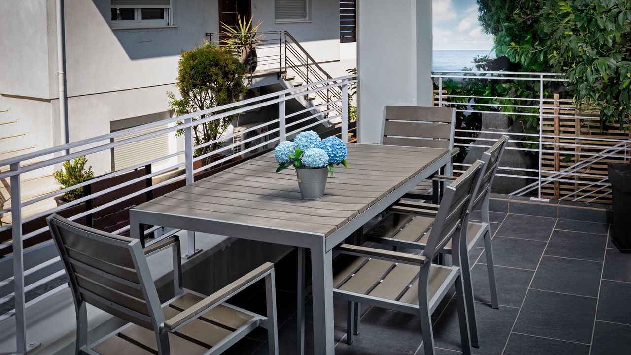 Photo of Outdoor in Nees Pagases