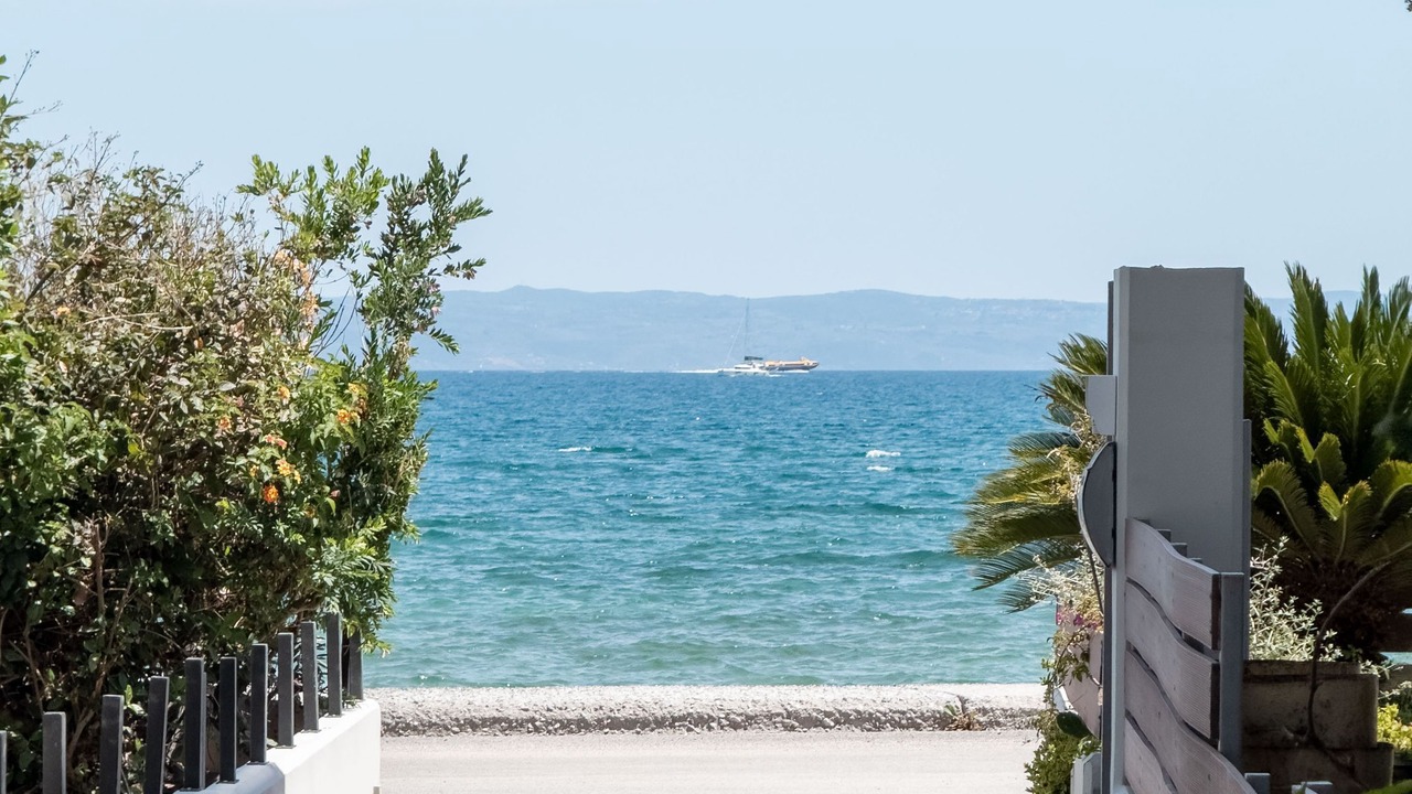 Photo of Outdoor in Nees Pagases