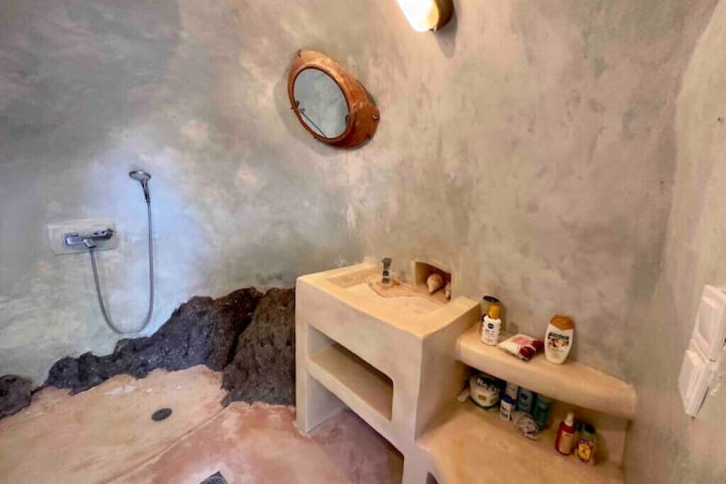 Photo of Bathroom in Nisyros