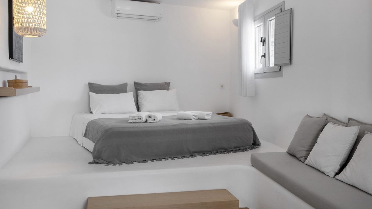 Photo of Bedroom in Platis Gialos