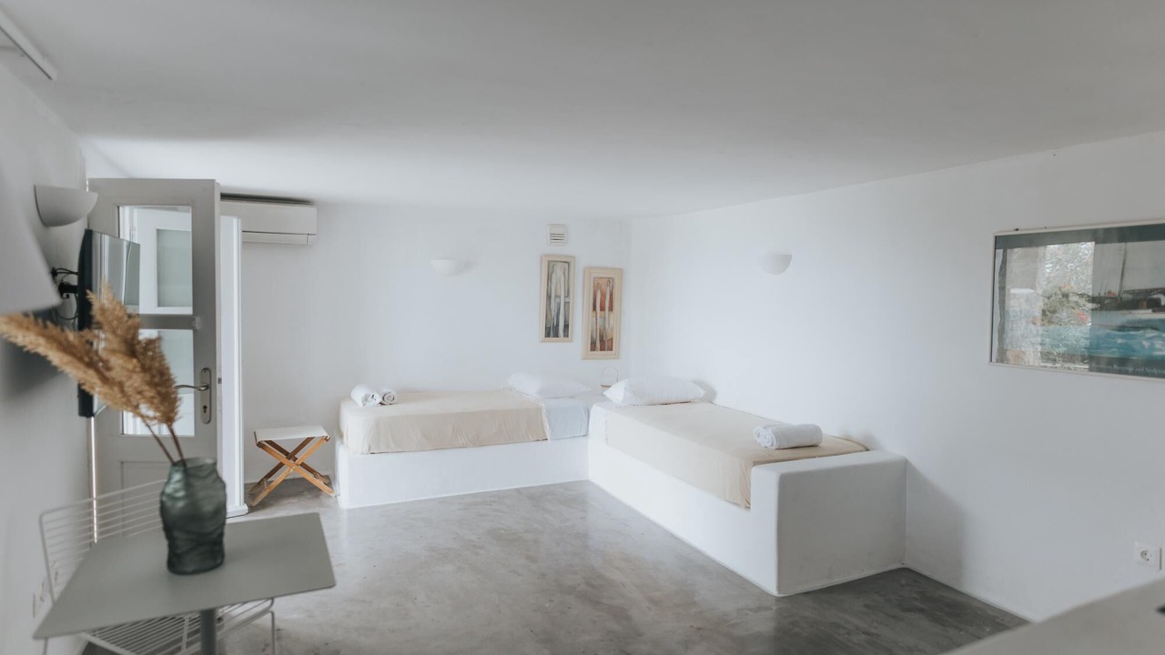 Photo of Bedroom in Platis Gialos