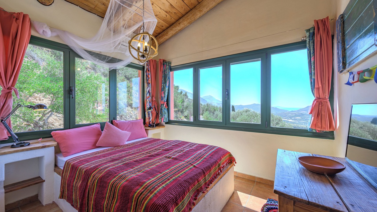 Photo of Bedroom in Mariou