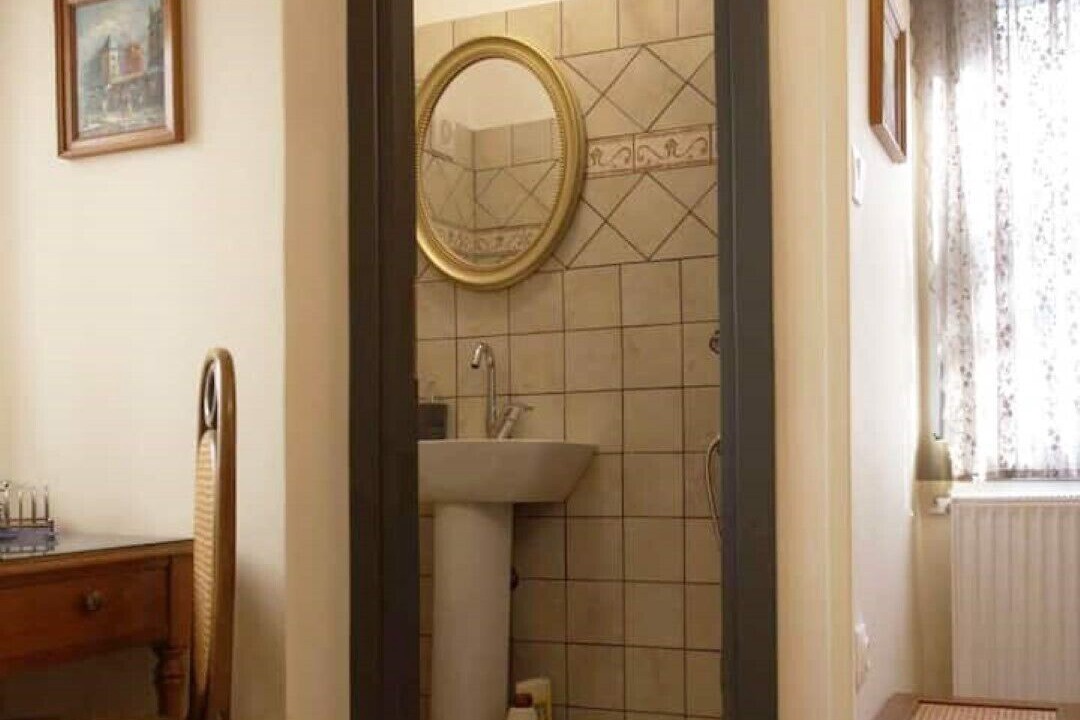 Photo of Bathroom in Volos City Centre
