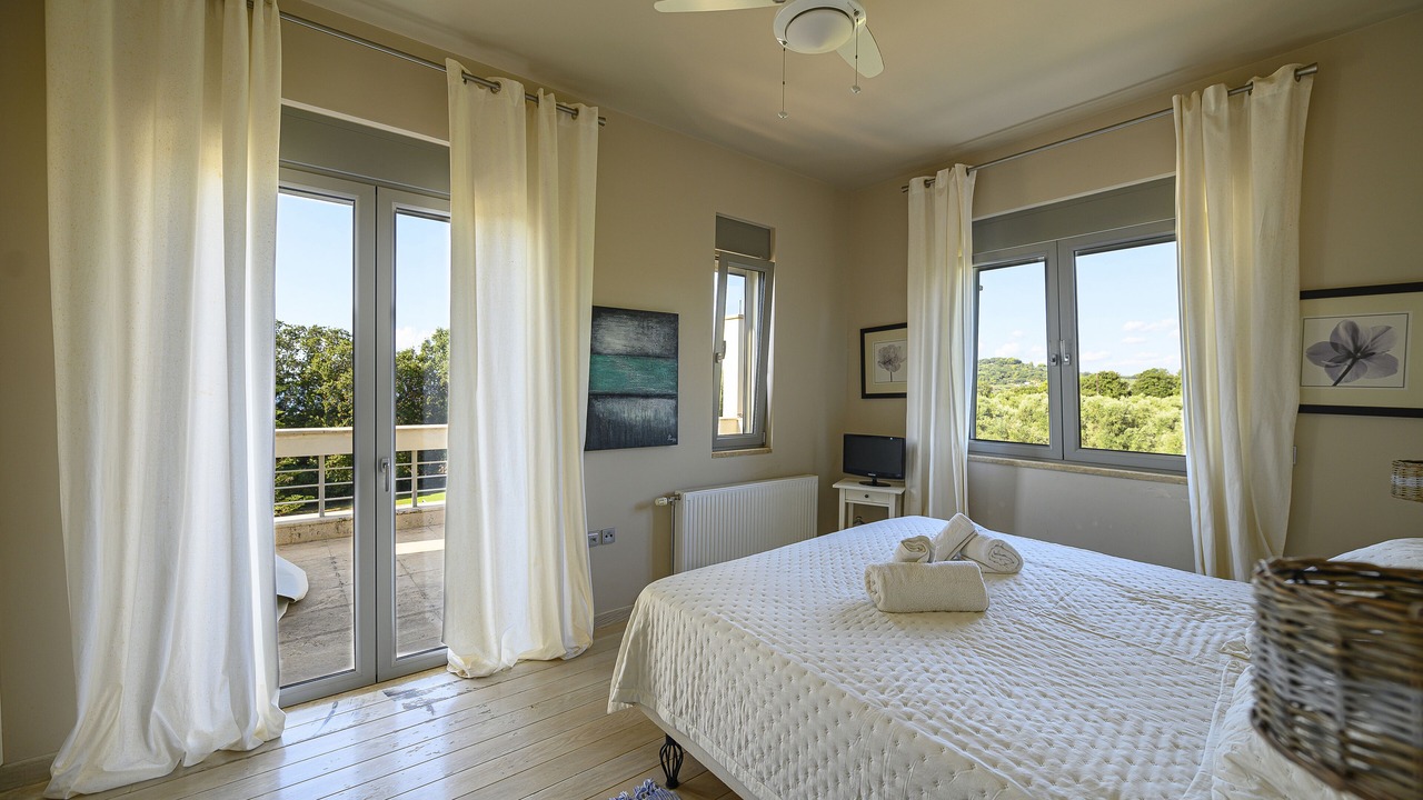 Photo of Bedroom in Katakolo