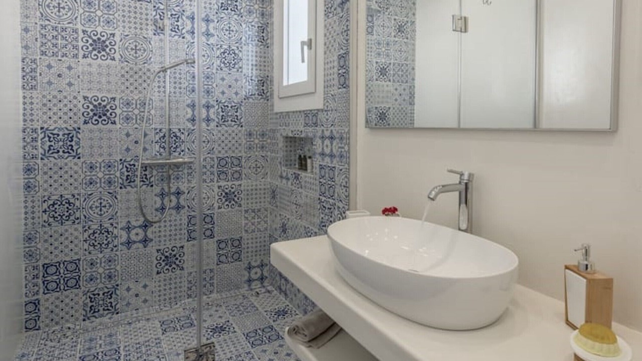 Photo of Bathroom in Apollonia