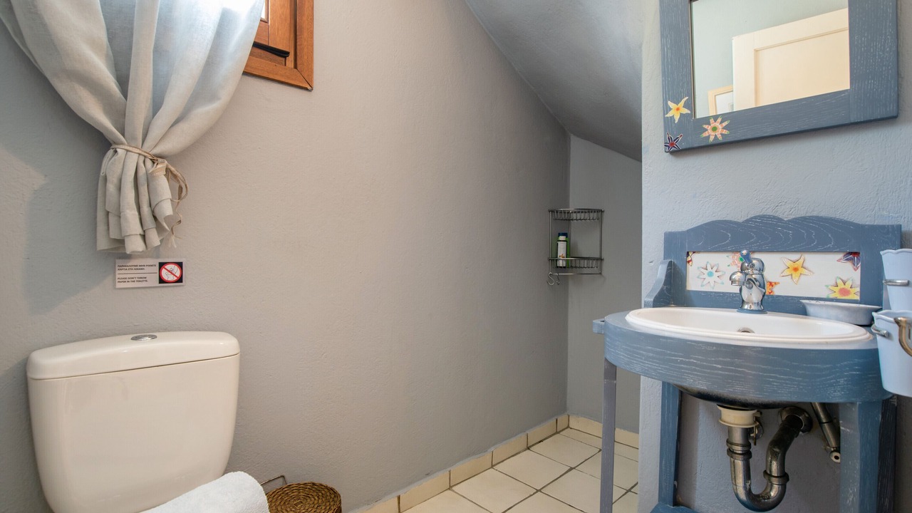Photo of Bathroom in Krotiri