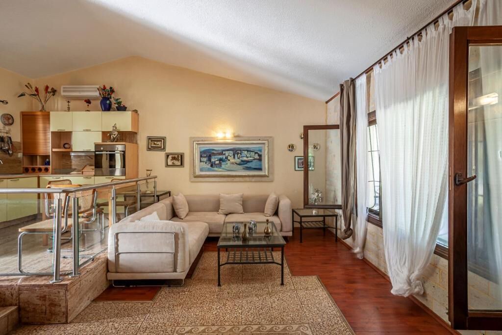 Photo of Livingroom in Sane