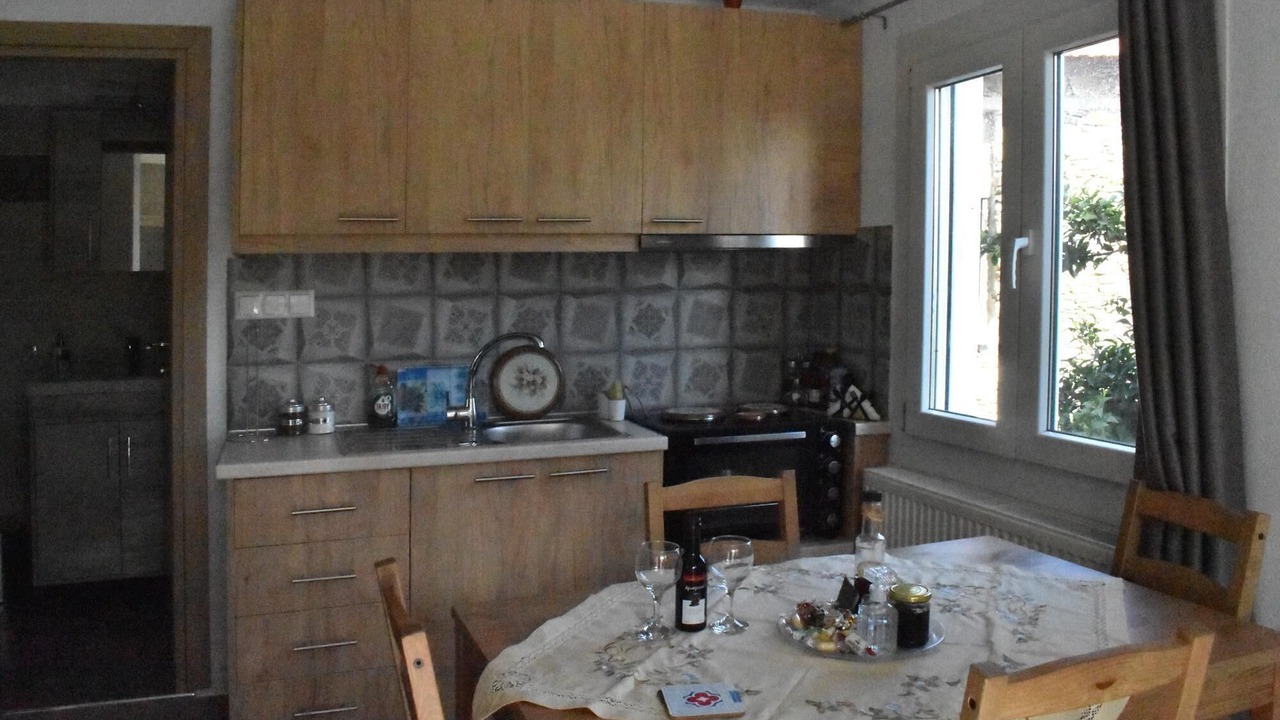 Photo of Kitchen in Ovrios