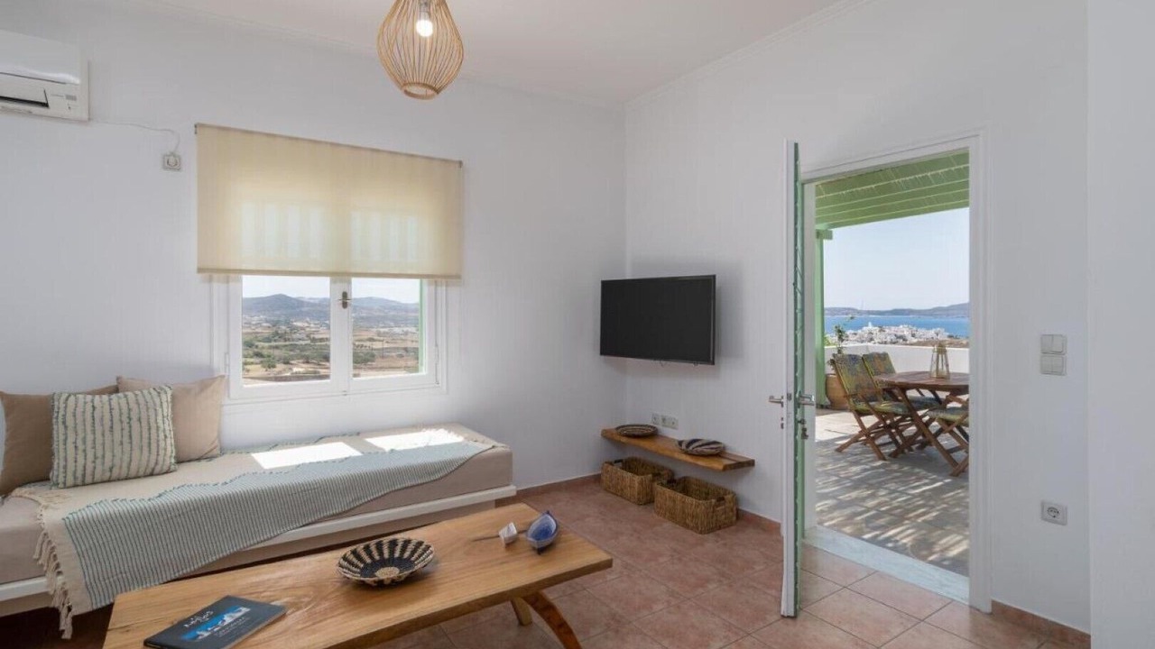 Photo of Livingroom in Milos