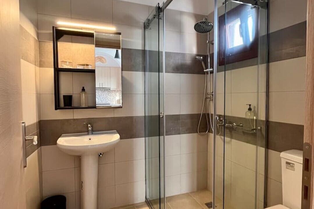 Photo of Bathroom in Kamari