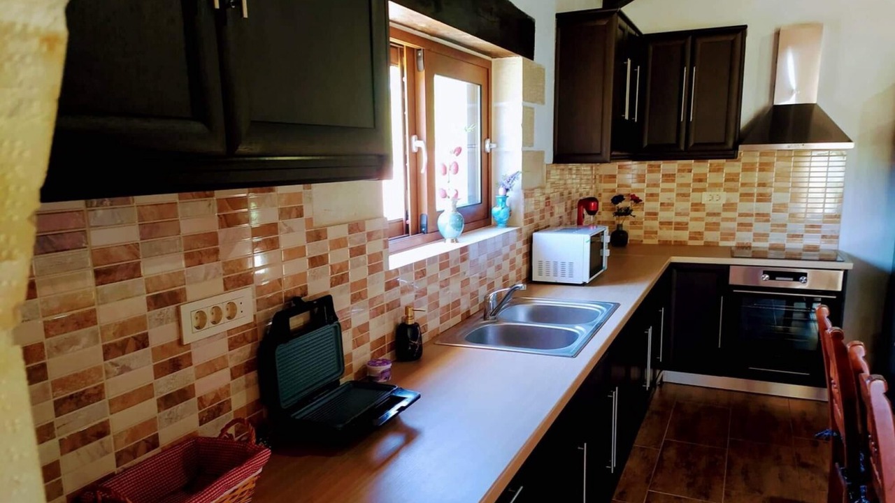 Photo of Kitchen in Pemonia