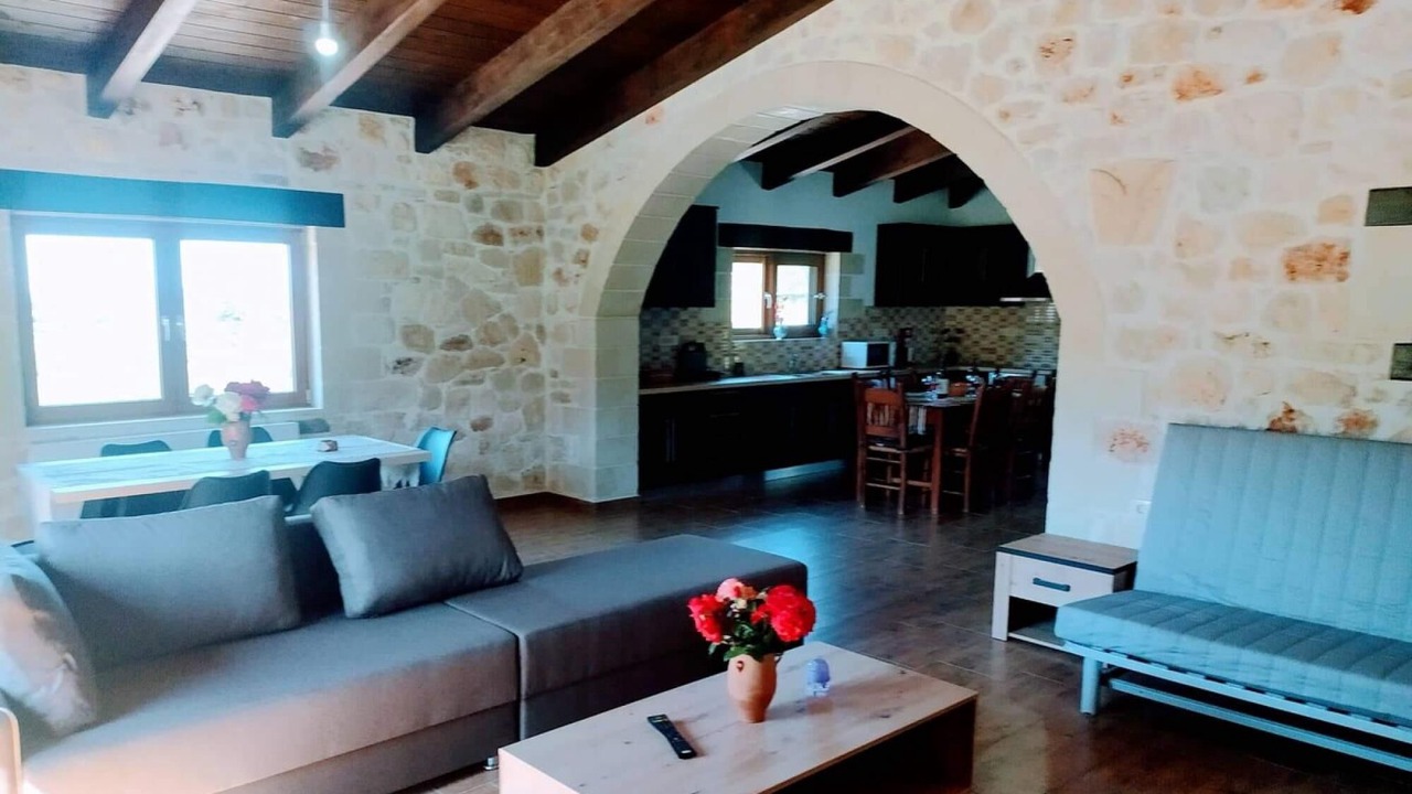 Photo of Livingroom in Pemonia
