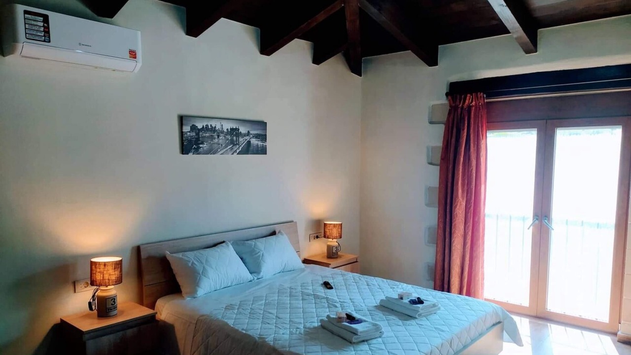 Photo of Bedroom in Pemonia