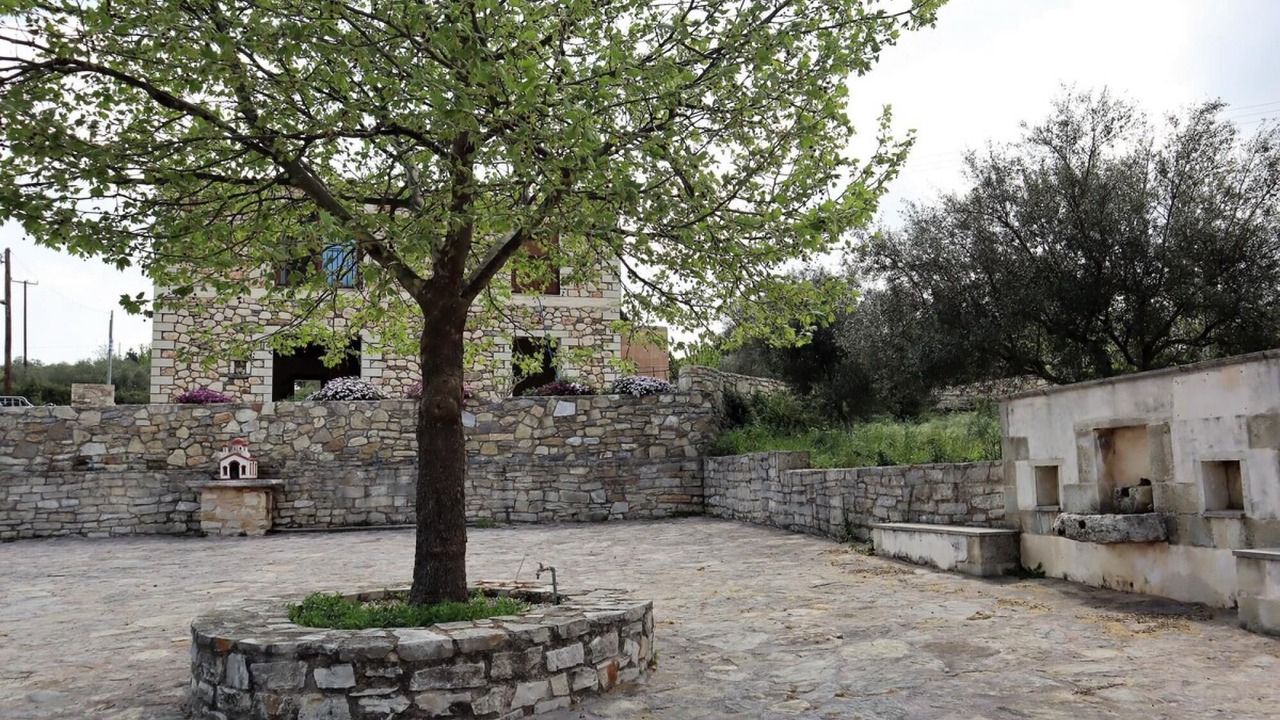 Photo of Patio Balcony in Pemonia